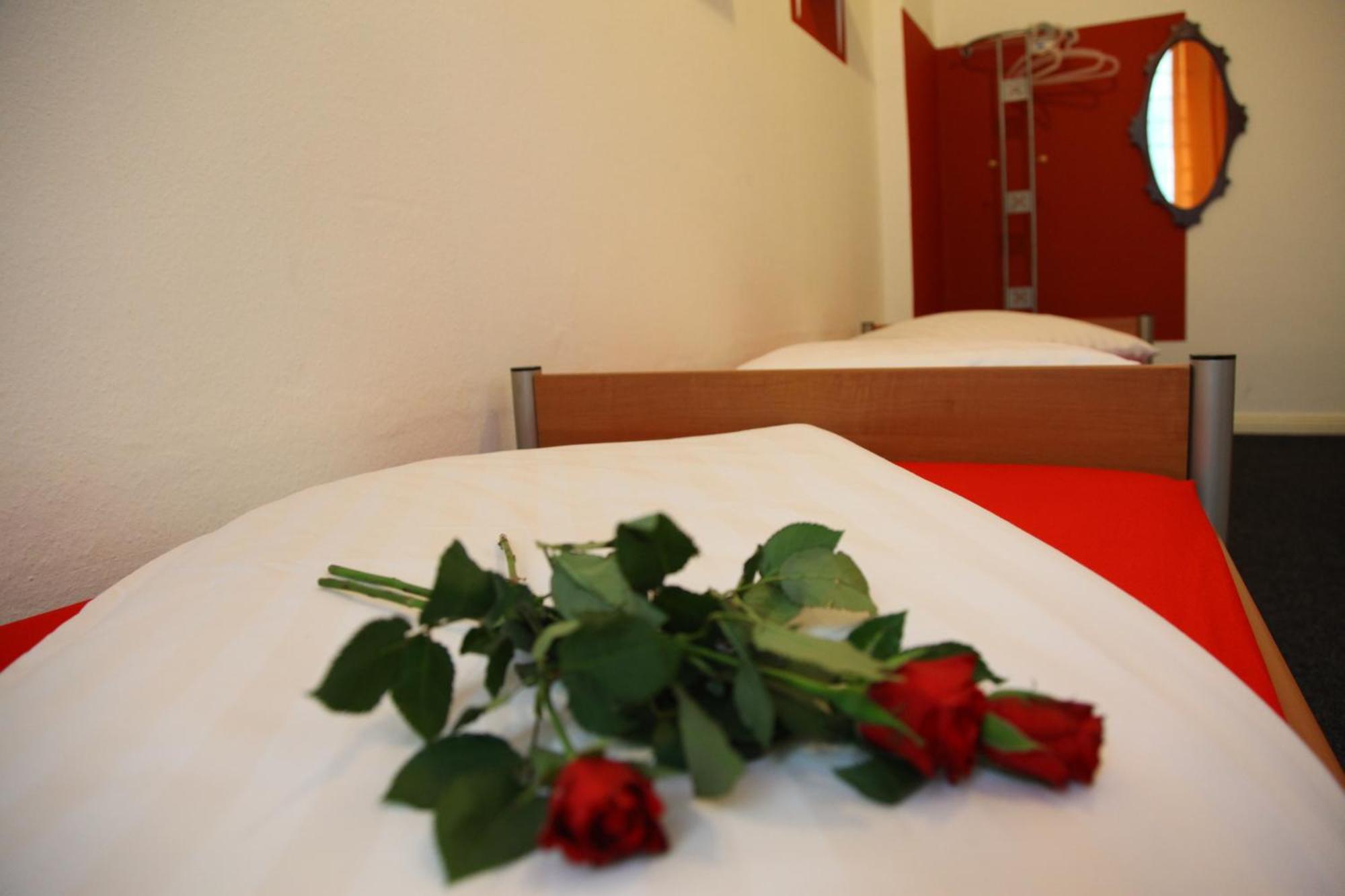 Hotel Pension Insor Berlin Exterior foto